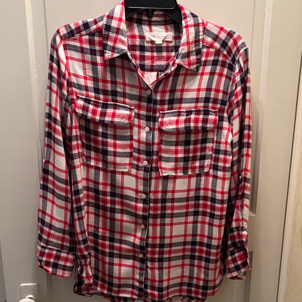 Two by Vince Camuto Red and Black Plaid Shirt